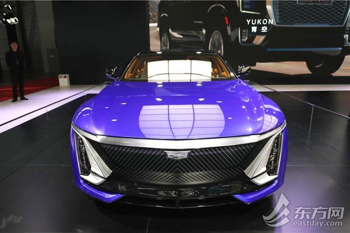 上海今年规模最大的新能源汽车展来了，近200家智慧出行企业聚首申城