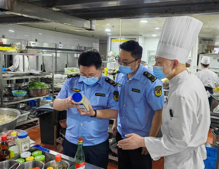 江苏省扬州市江都区市场监管局全力保障高考食品安全