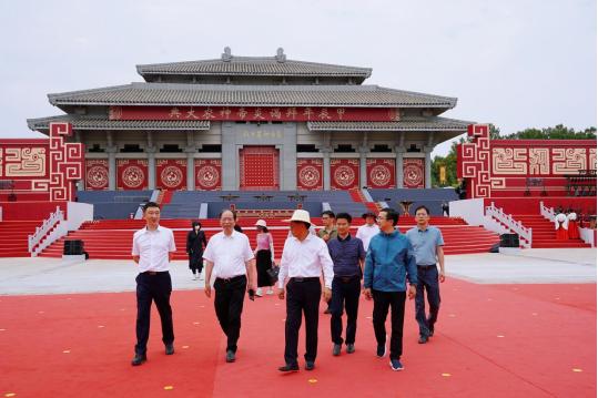 湖北卫视事业部圆满执行甲辰年拜谒炎帝神农大典