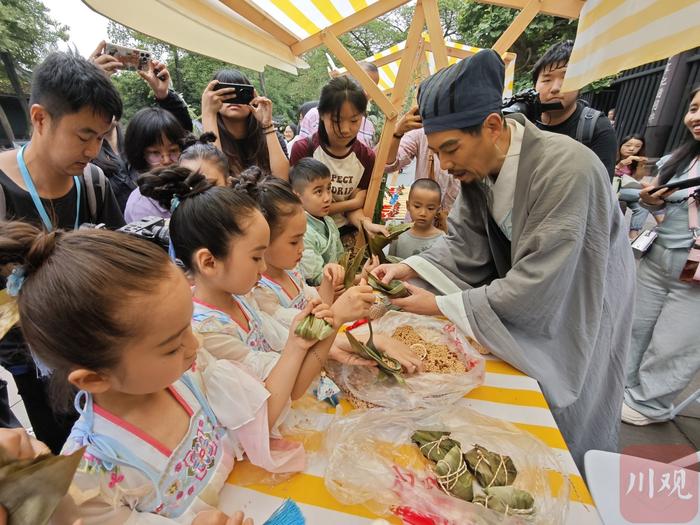 C视频丨武侯祠“粽”动员 端午民俗碰撞三国文化