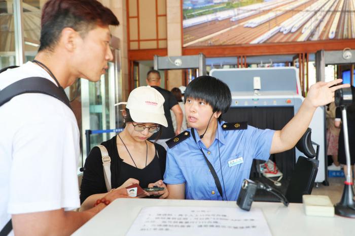 昨日北京地区铁路旅客发送量创端午假期新高