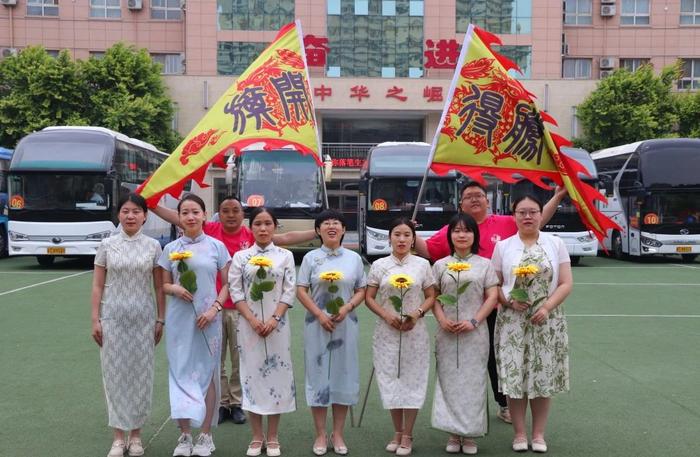 不负少年凌云志 且待金榜题名时 衡水十三中为高考学子加油鼓劲