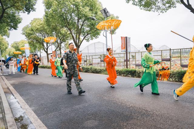 上海西南小镇新浜打响篮球之乡品牌，实现体育搭台文化唱戏