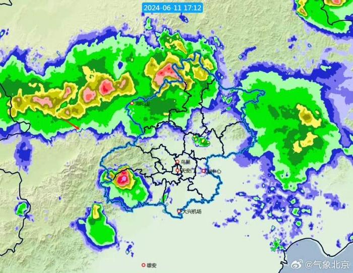 这波雨还在北京西部、北部，雷达回波显示正在东移南下