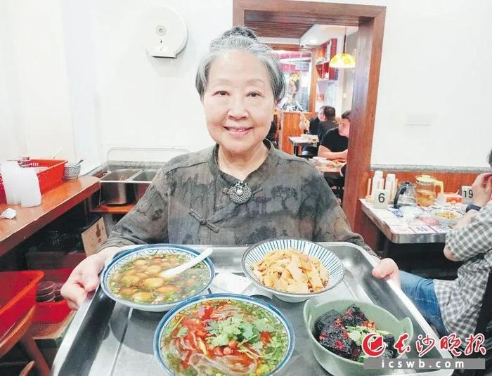 不老的“孔姨”：她从45年前火到现在 | 山水洲城记