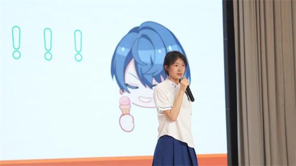 烟台天立高中举行“十大学星”演讲比赛暨月考表彰大会