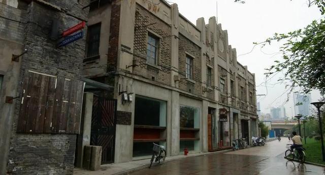 探索城市更新视角下上海工业遗存的保护与再利用