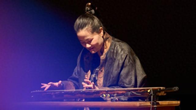 专访古琴演奏家巫娜：在传统与跨界的往返中，寻找心灵的自由