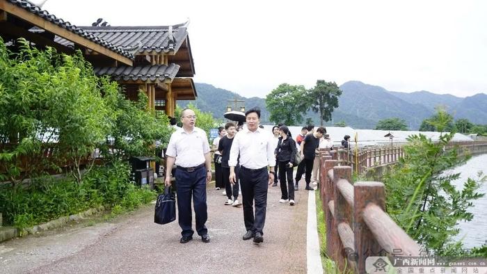 桂林学院教育学院赴资源县中峰镇开展党建联学活动