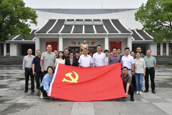 长征镇党委：以更高标准、更严要求，推动党纪学习教育走深走实