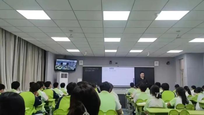 西航二中教育教育汉都新苑中学2024新入职教师汇报课