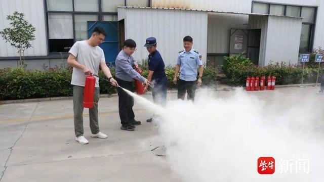 东台市许河镇召开安委会全体成员（扩大）会议暨“安全生产月”活动动员部署会