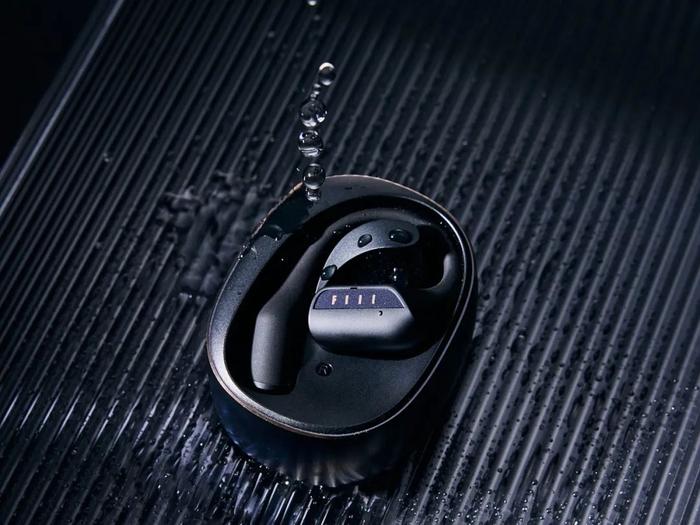 FIIL首款开放式耳机，拿下小金标认证，声效感人，佩戴舒适！