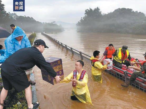 漓江水位超1998年特大洪水