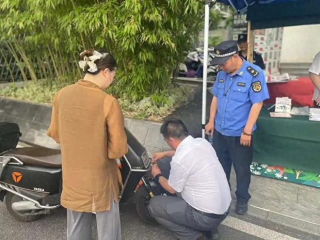 加强安全治理，这个小区试行电动自行车管理新办法