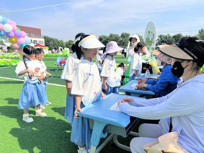 五育并举百花开，多彩童年向未来——记合肥一六八新桥学校一年级第二学期“奇幻森林大冒险”夏日游园会