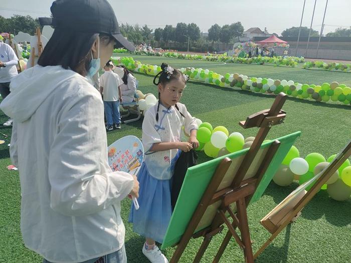 五育并举百花开，多彩童年向未来——记合肥一六八新桥学校一年级第二学期“奇幻森林大冒险”夏日游园会