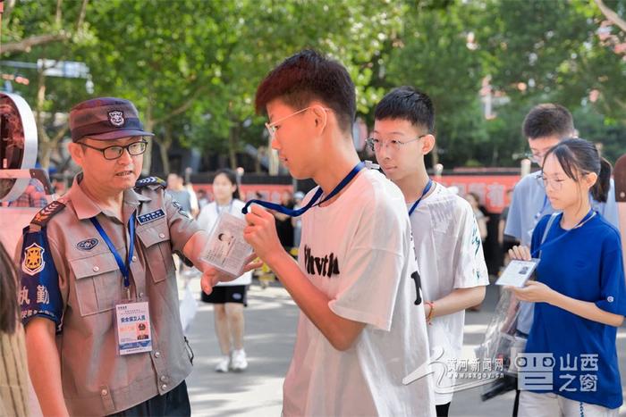 直击山西中考现场 丨 扬帆起航，乘风破浪（图）