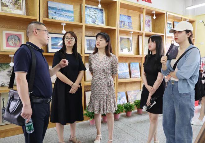 江西省樟树中学教师能力素养提升培训班来西安锦园中学参观交流