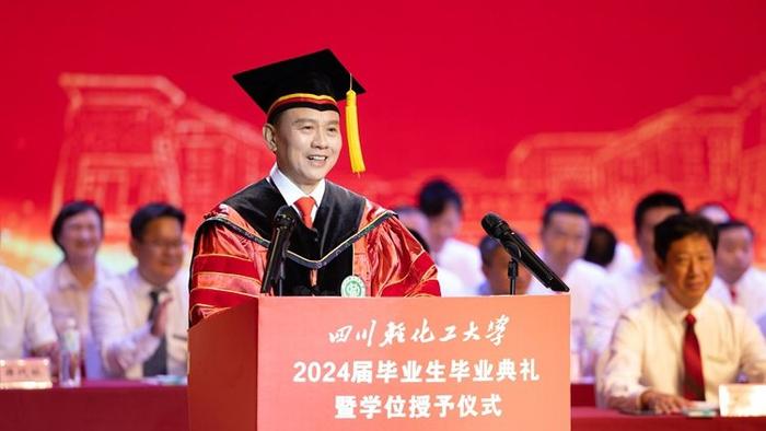 大学校长们温暖走心的毕业寄语，哪句戳中了你？