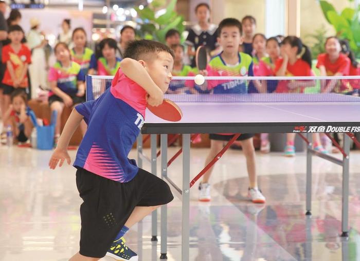 天鸿广场第三届“牧高笛杯”乒乓球PK赛举行