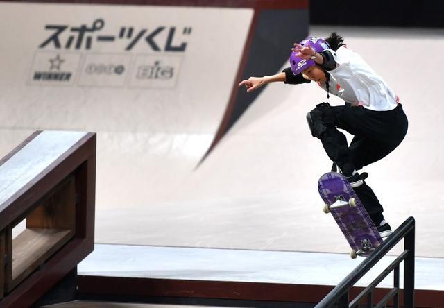 谁与争锋！济南15岁滑板小花崔宸曦闯进巴黎奥运会