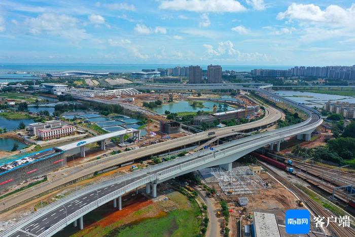 全景看海口新海港和南港“二线口岸”（货运）集中查验场所专用通道项目