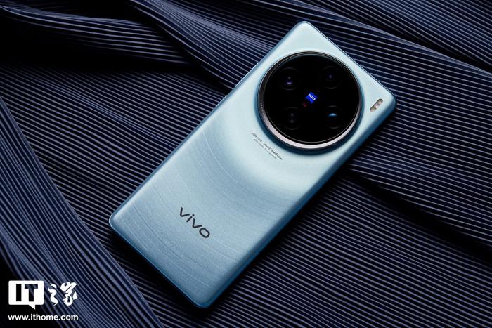 ▲ 图源IT之家开箱:vivo X100 Pro 手机