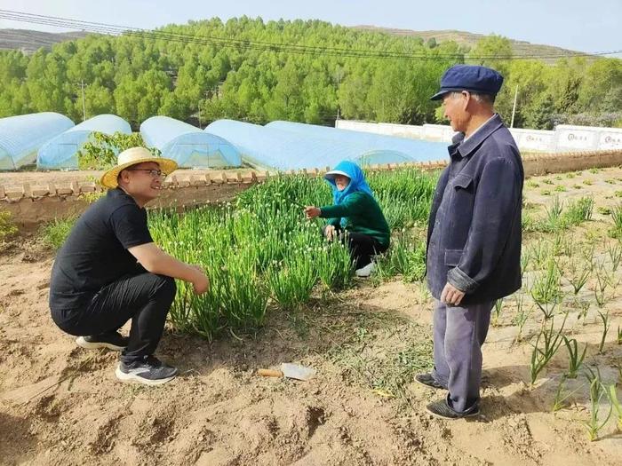 【结对帮扶.爱心甘肃】结对帮扶见真情 关爱行动暖人心——临洮县连儿湾乡花儿岔村驻村第一书记白海成结对帮扶纪实