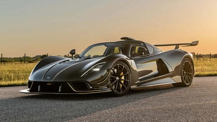 F5 Revolution Roadster