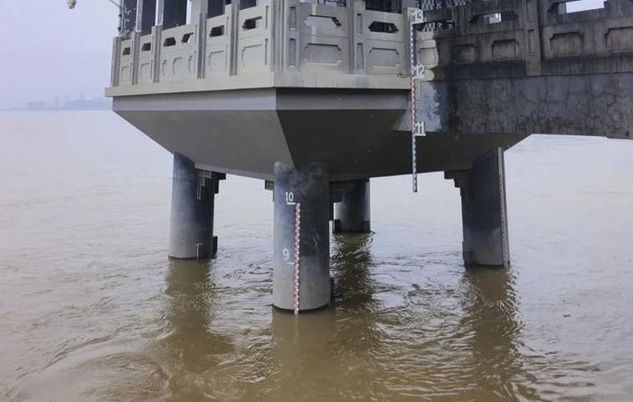 富春江水位持续上涨 已发洪水黄色预警 新沙岛部分区域已受影响