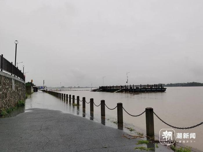 富春江水位持续上涨 已发洪水黄色预警 新沙岛部分区域已受影响