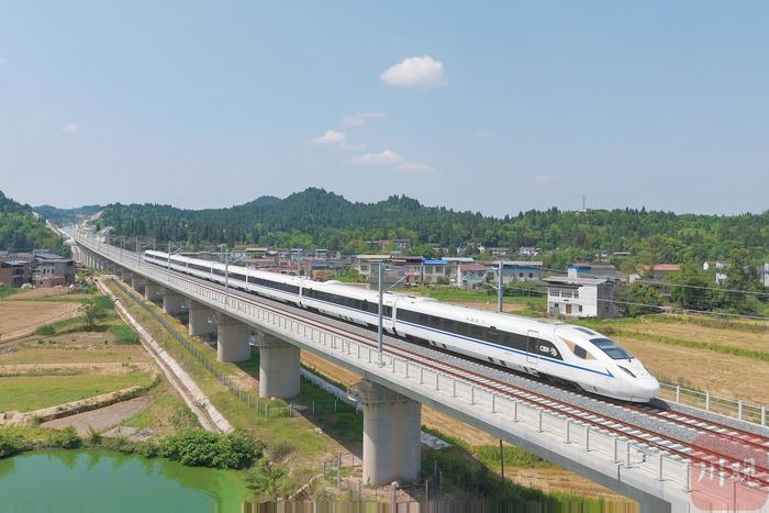 官宣！巴南高铁6月27日开通运营，巴中到成都、重庆2个多小时可达