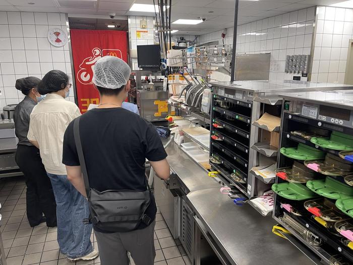 星期三查餐厅｜中考进行时！突查中考考点周边餐饮 这家餐饮店可升级