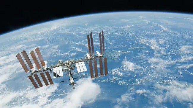 SpaceX 获 8.43 亿美元大单，将建造用于国际空间站退役的“脱轨飞行器”