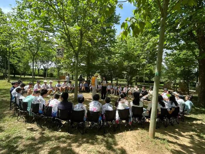 灞桥区宇航小学举行六年级毕业典礼活动