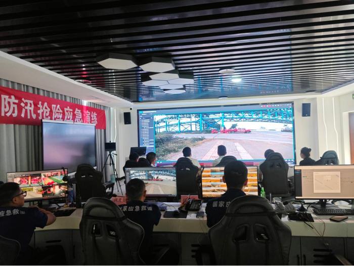 汛期来临！徐圩城建公司组织开展防汛抢险实战演练