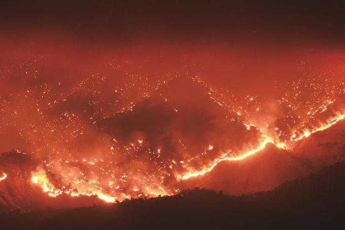 美国加州：野火肆虐