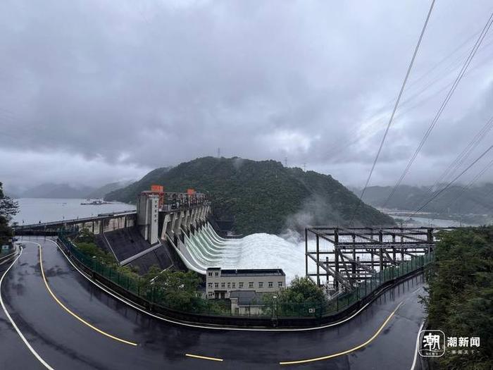 新安江水库已再次加大至7孔泄洪 实时下泄流量5170立方米每秒