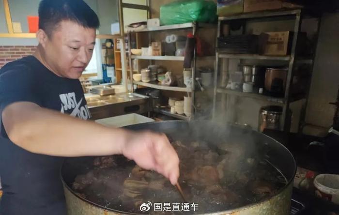 两夫妻小县城卖早餐月入3万，如何做到的？