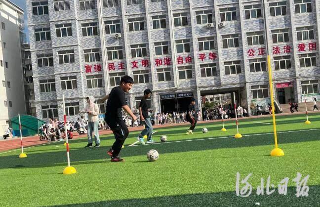 秦皇岛青龙第一实验小学：“校园吉尼斯”让学生活力满满