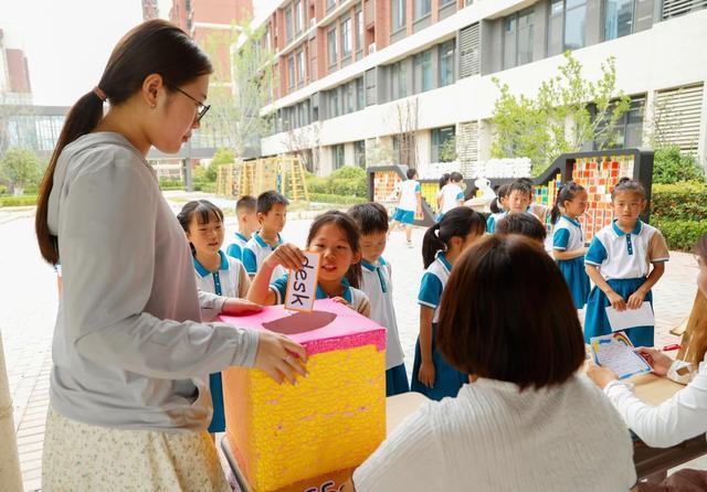 闯关来考试，济南起步区起航实验小学一、二年级开展“无纸笔”乐考