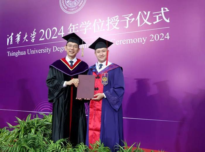 清华大学2024年研究生毕业典礼举行