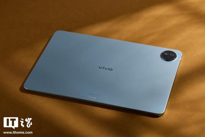 【IT之家开箱】vivo Pad3 平板图赏：金属一体化机身，简洁时尚