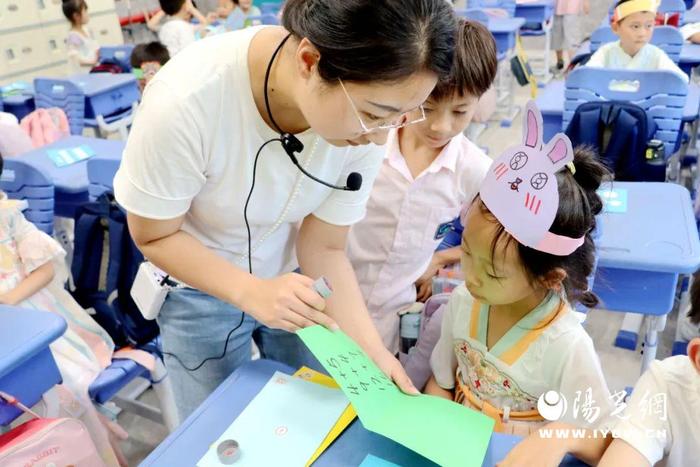 西安市雁塔区第五小学开展一、二年级期末无纸笔测评活动