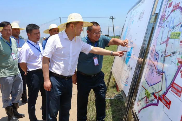 陈竞在沅江市、大通湖区督导检查防汛抗灾工作