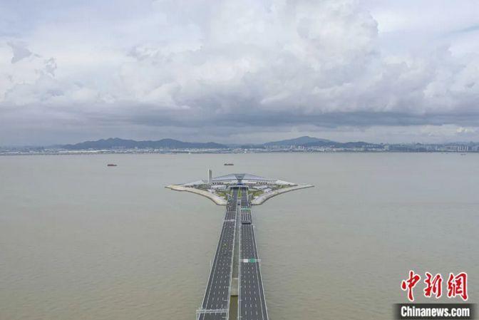 东西问｜张长亮：中国跨海通道工程何以取得跨越式突破？