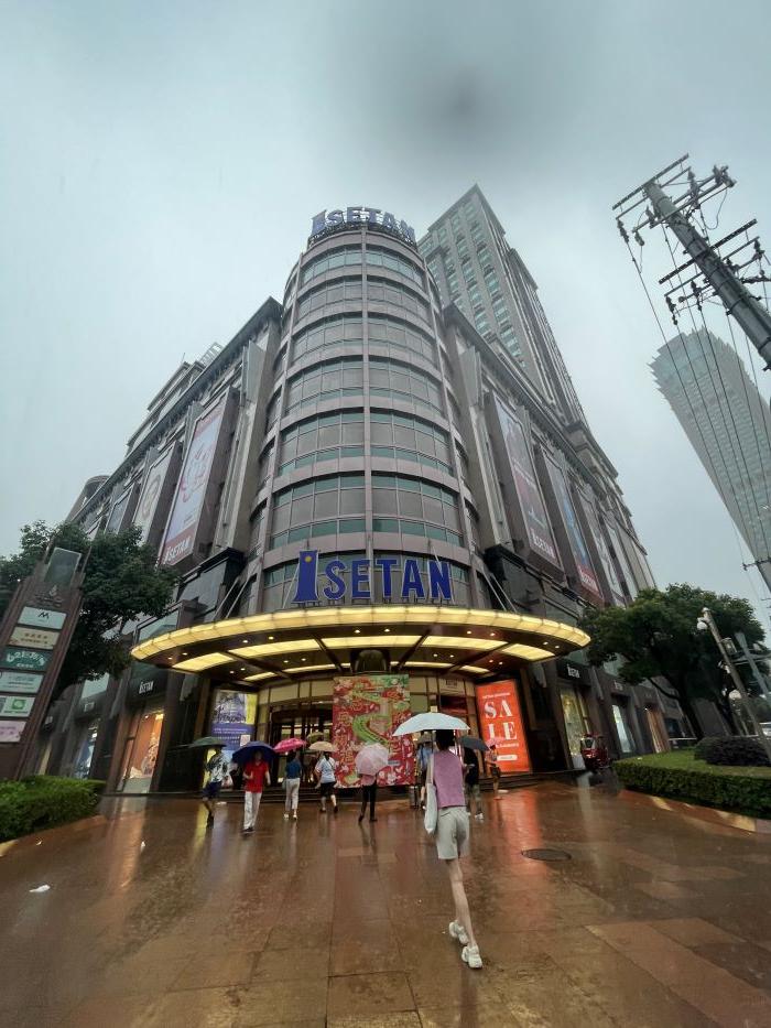 再见上海！27年梅龙镇伊势丹闭店，近10家店如今仅剩1家，梅龙镇广场将扩建升级