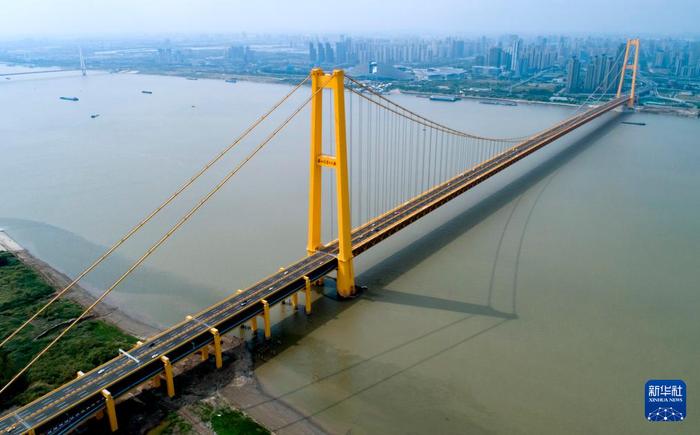 赏古今桥梁 看美丽中国