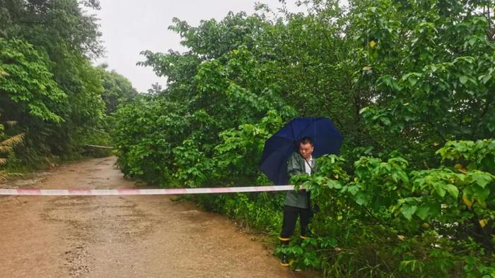 暴雨中，抢险时，我们在！